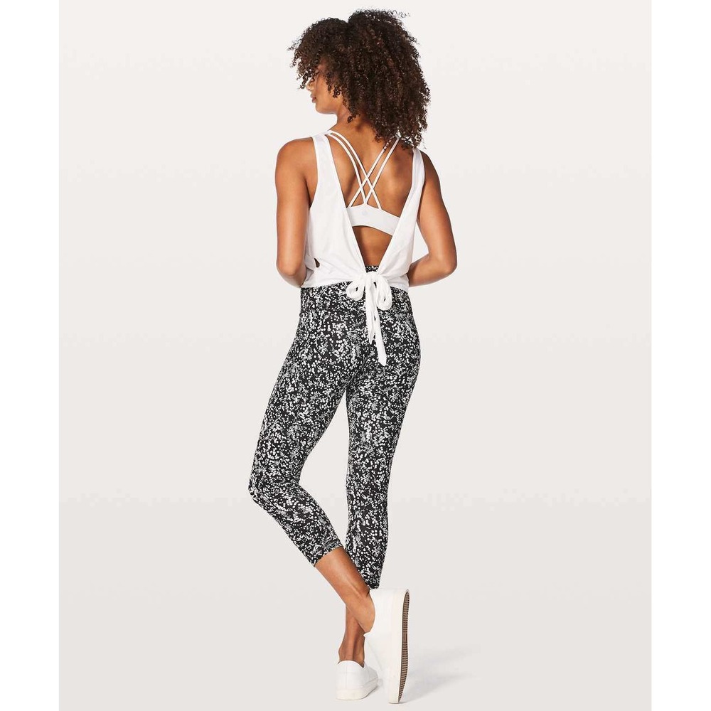 Lululemon Womens It's a Tie Tank Top 6 Crop White Athleisure Yoga Workout Sporty